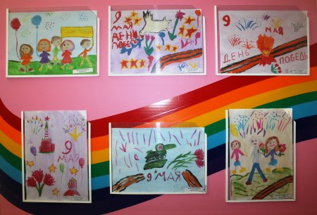 Выставка детских рисунков «День Победы»